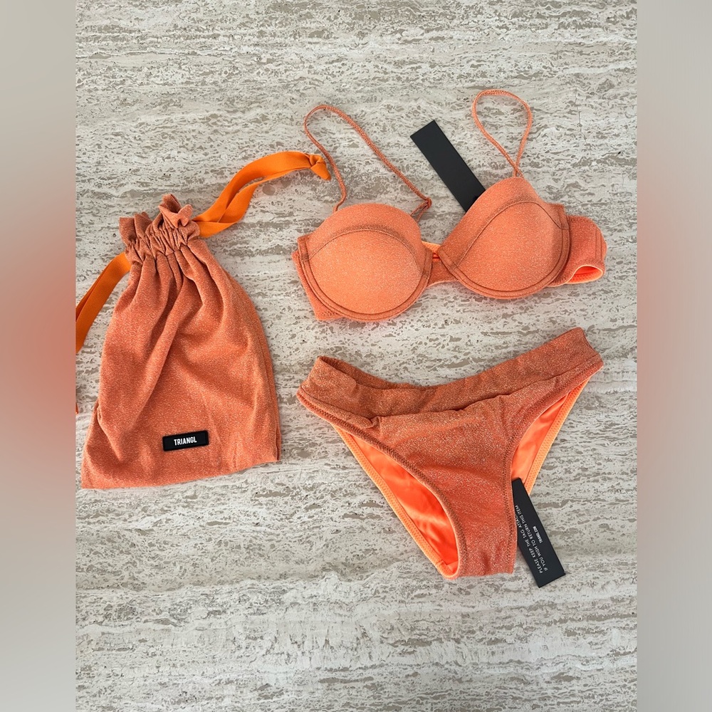 NWT triangl orange bikini size medium